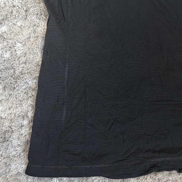 Lululemon Black V-Neck Women's Top - Picture 7 of 13